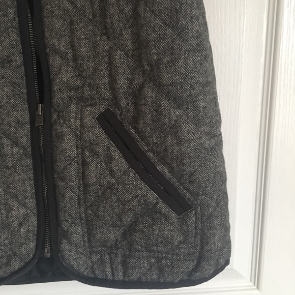 Old Navy vest - Picture 4 of 4